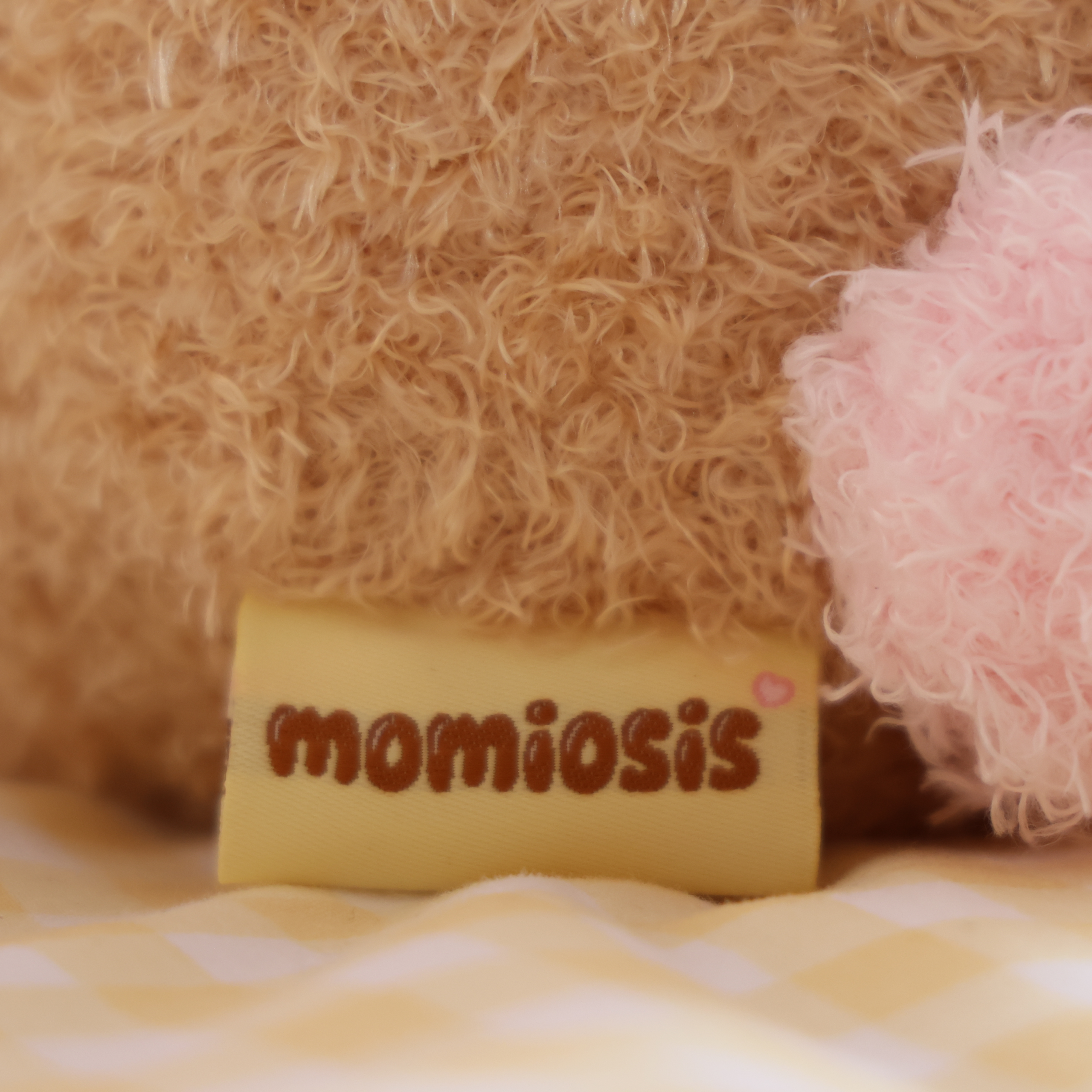 over-momiosis-2